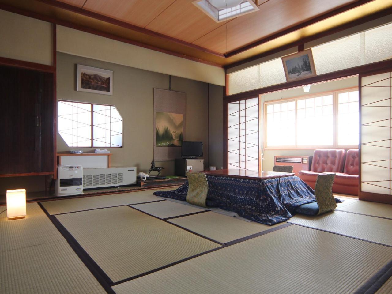 Kaneki Hotel Yamanouchi  Exterior photo